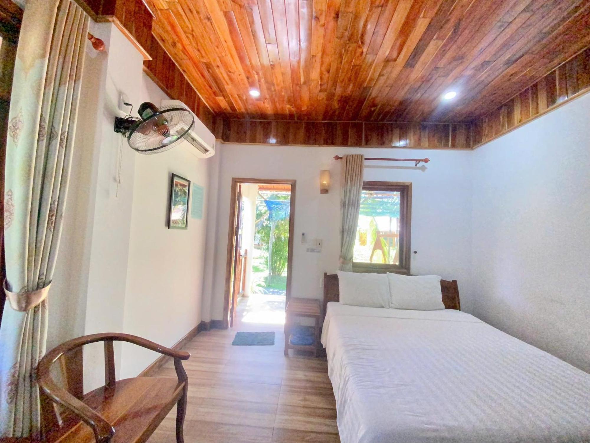 Y Nghia Bungalow Ong Lang Дуонг-Донг Экстерьер фото