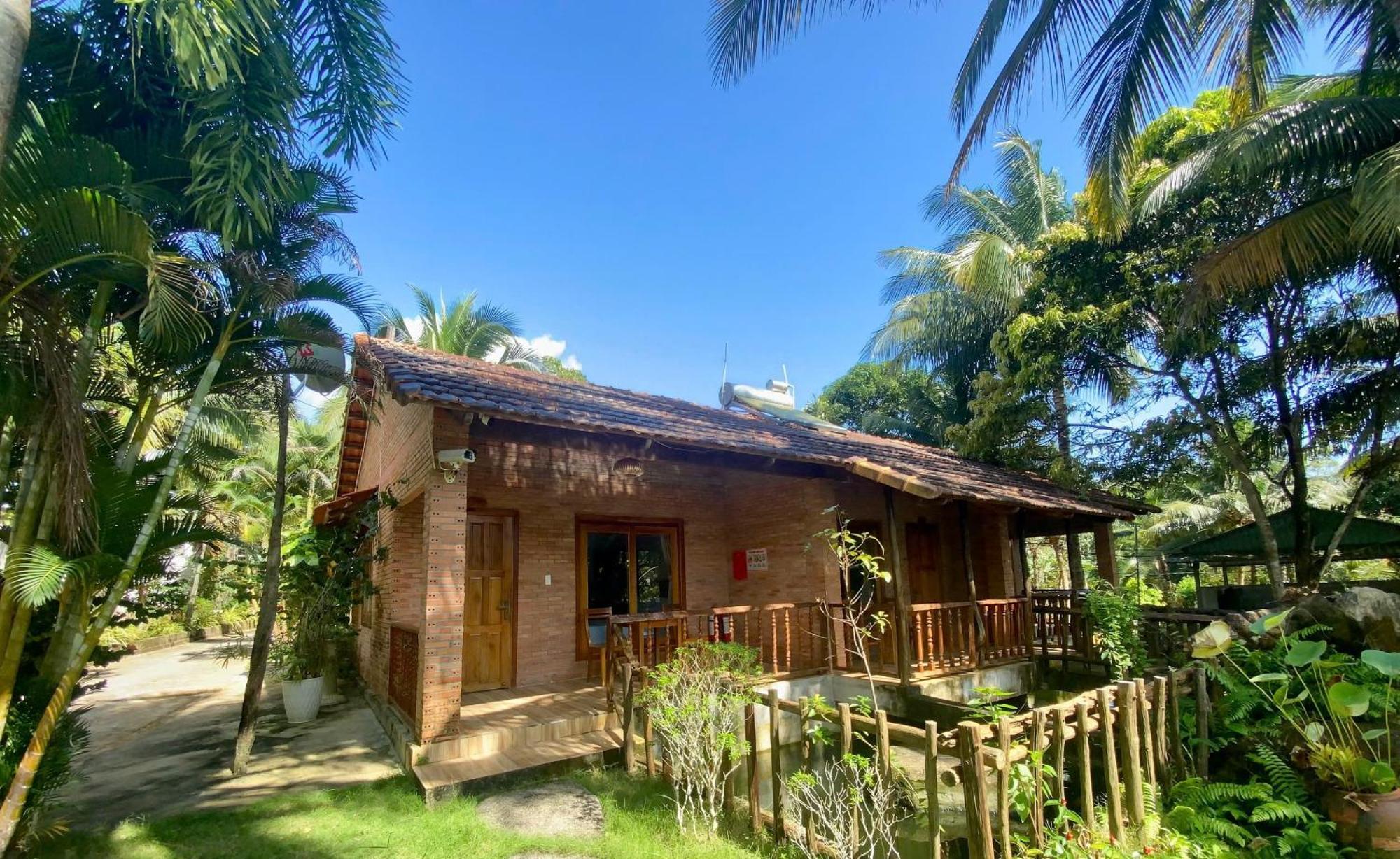 Y Nghia Bungalow Ong Lang Дуонг-Донг Экстерьер фото