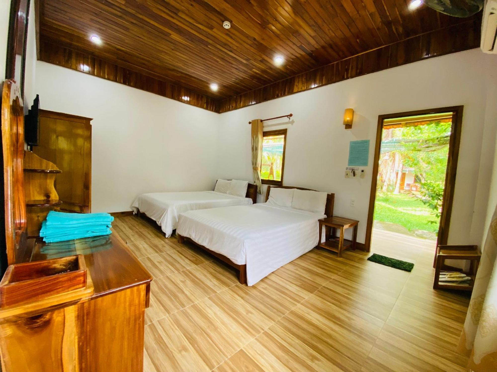 Y Nghia Bungalow Ong Lang Дуонг-Донг Экстерьер фото