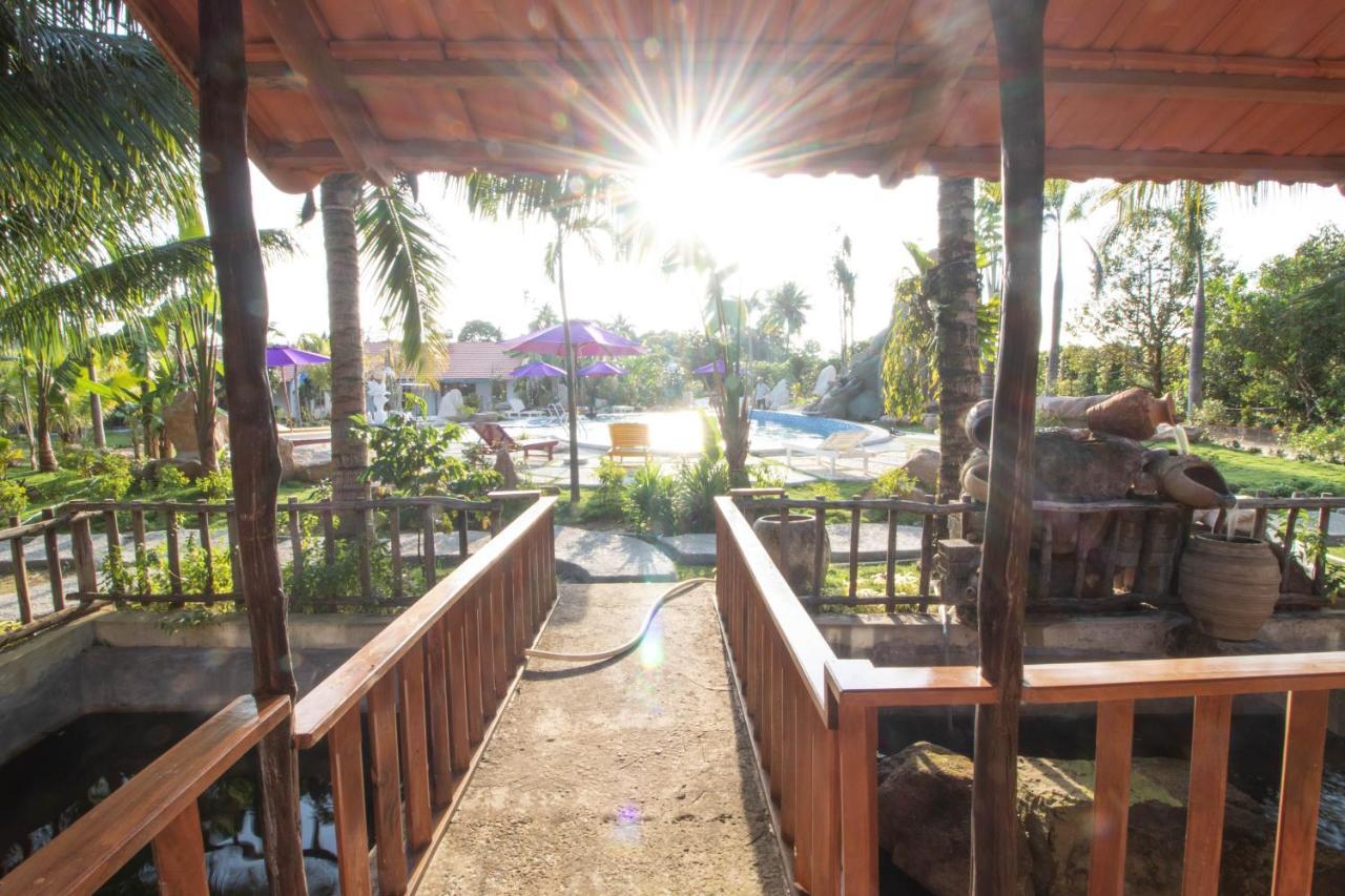 Y Nghia Bungalow Ong Lang Дуонг-Донг Экстерьер фото