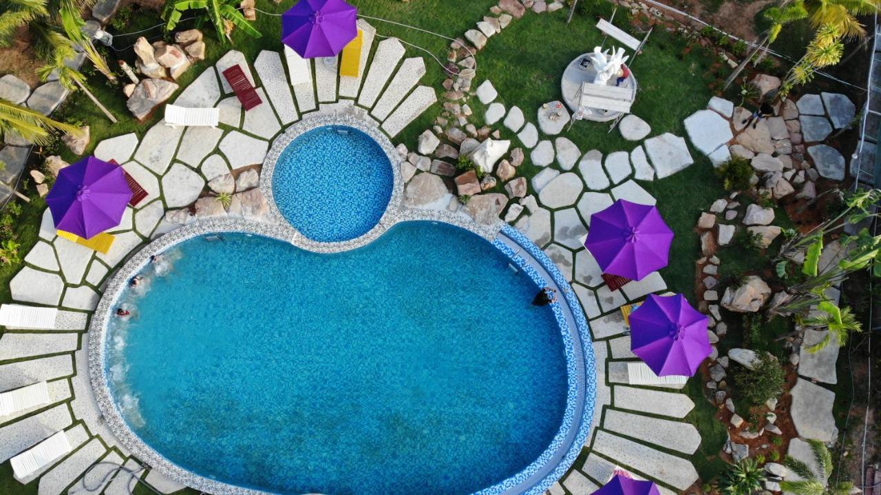 Y Nghia Bungalow Ong Lang Дуонг-Донг Экстерьер фото