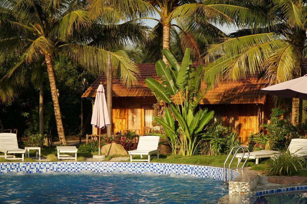 Y Nghia Bungalow Ong Lang Дуонг-Донг Экстерьер фото